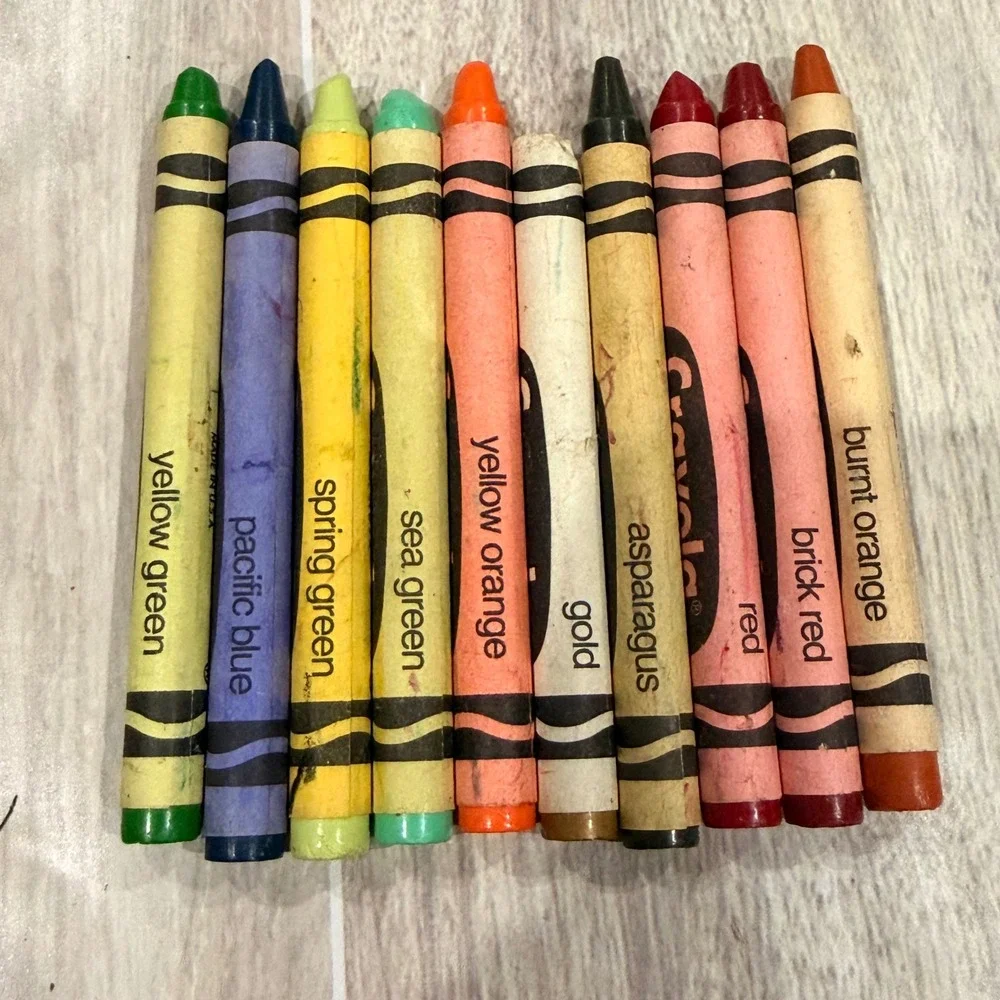 Vintage Crayola 64 Crayon Box w/ Sharpener Nickelodeon‎ Binney & Smith dandelion